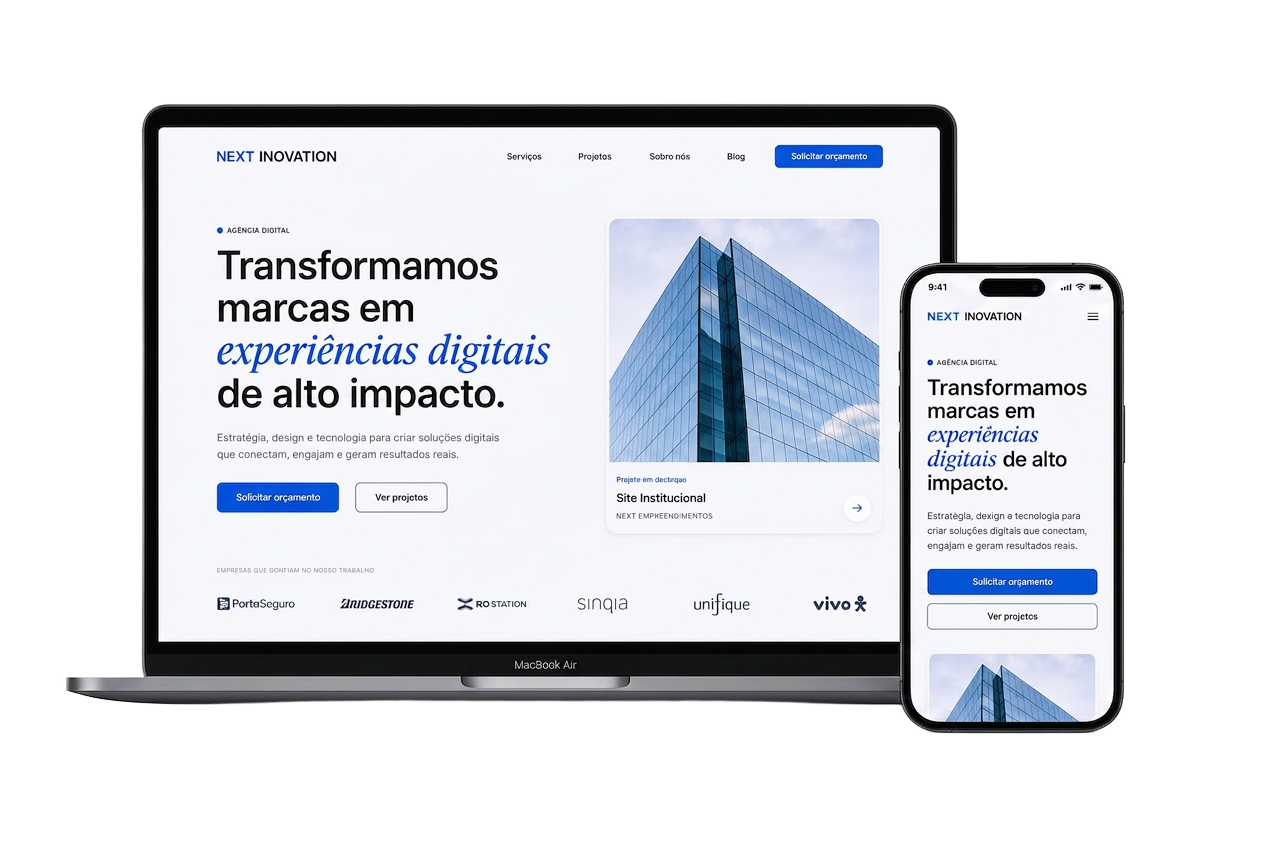 Laptop e smartphone exibindo dashboards de marca com elementos gráficos azuis